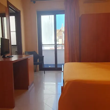 Отель Ristorante Rinelli 3*