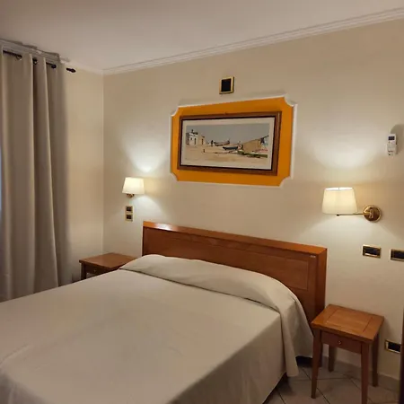 Отель Ristorante Rinelli 3*