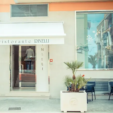 فندق Ristorante Rinelli 3*