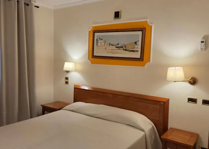 Отель Ristorante Rinelli 3*
